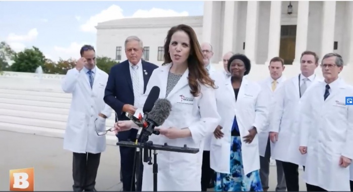 Video: Des mdecins amricains sur la ligne de front denoncent la censure des mdias et gouvernements sur le traitement efficacie connu du covid
